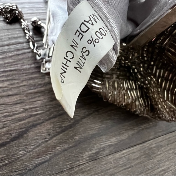 Cache Vintage Sequence Crossbody Mini Coin Purse - Picture 11 of 15